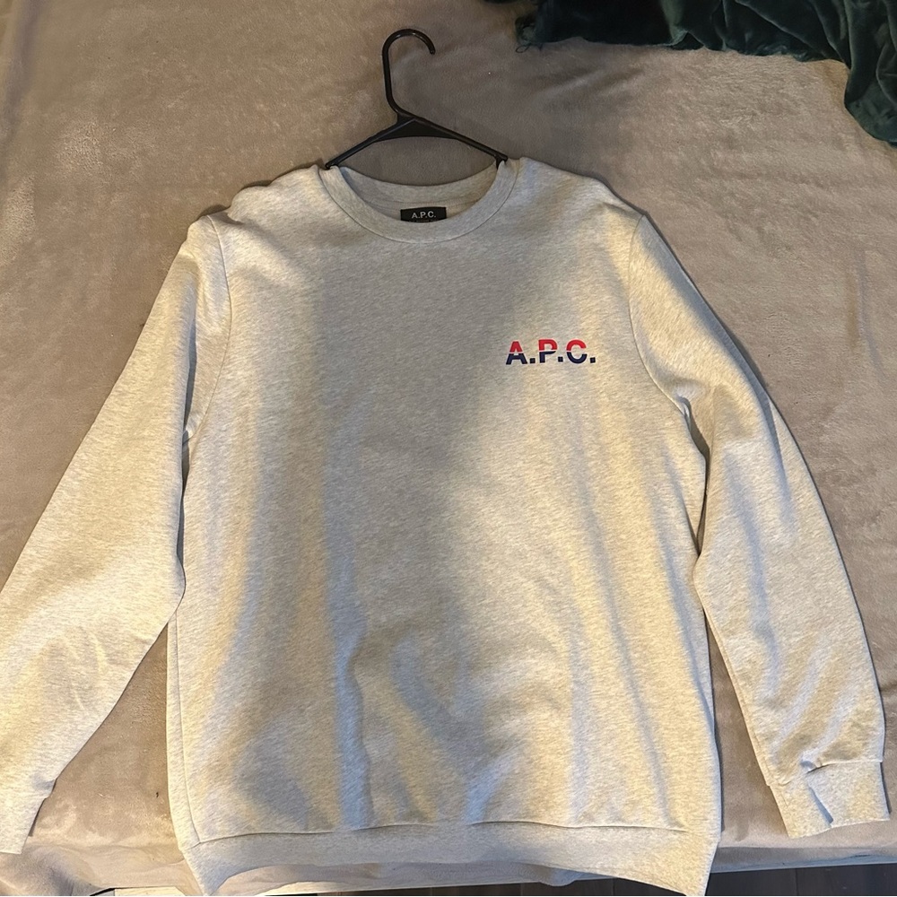 Selling a a A.P.C sweatshirt brand new never worn , no tags,looking to get 100$